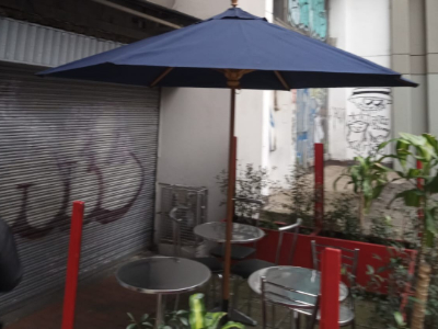 Sombrilla vertical 2 Img. Sombrilla vertical