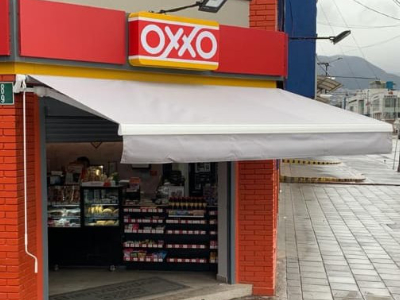 Toldo Retráctil Img. Toldo Retráctil Manual